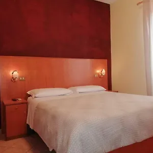 Volusia House 3* Roma